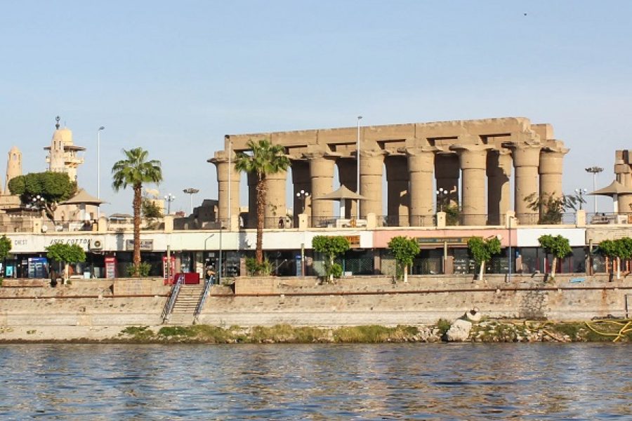 4-Hour Guided private tour to the East Bank